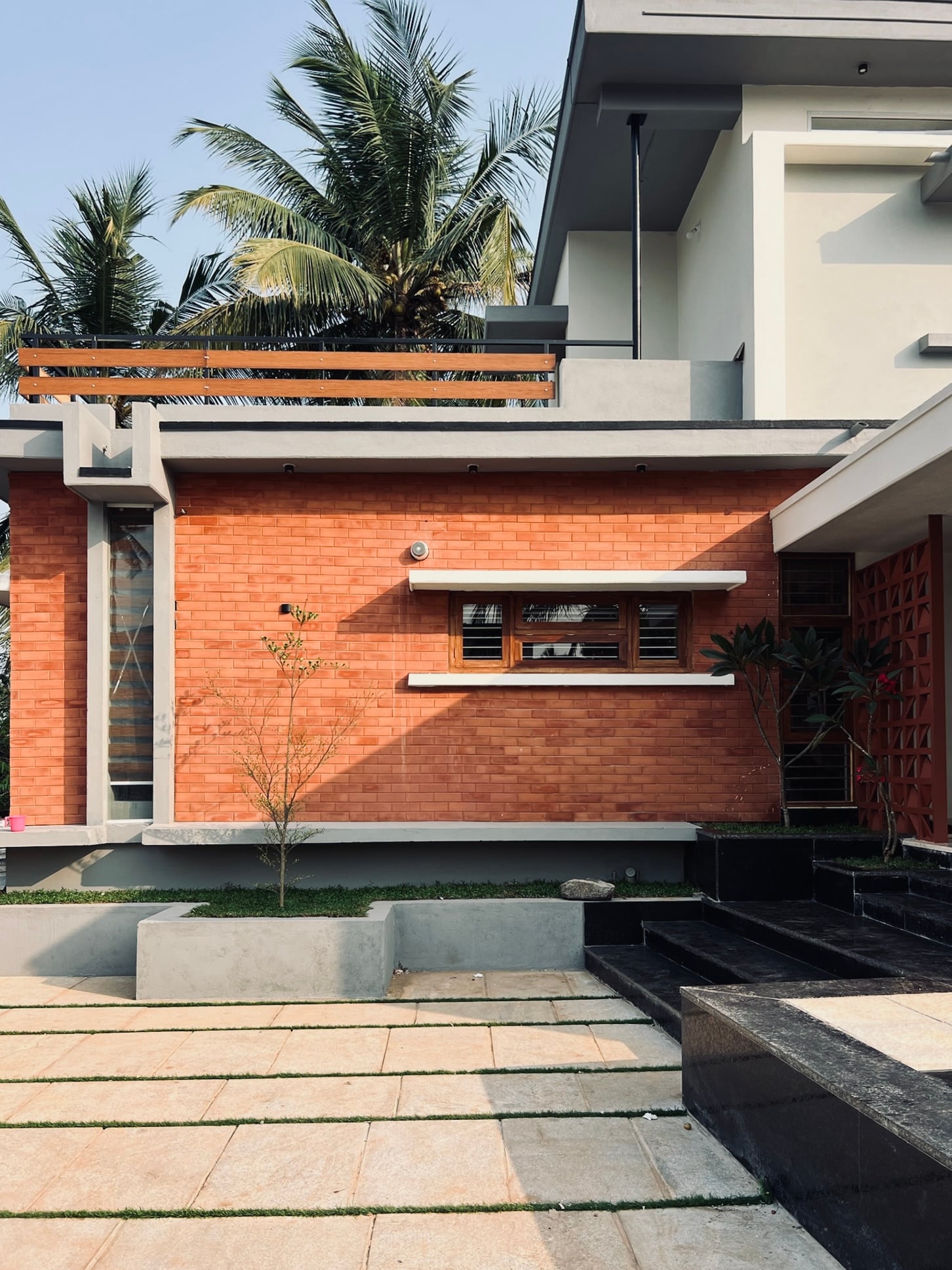 Linear House - Block 2