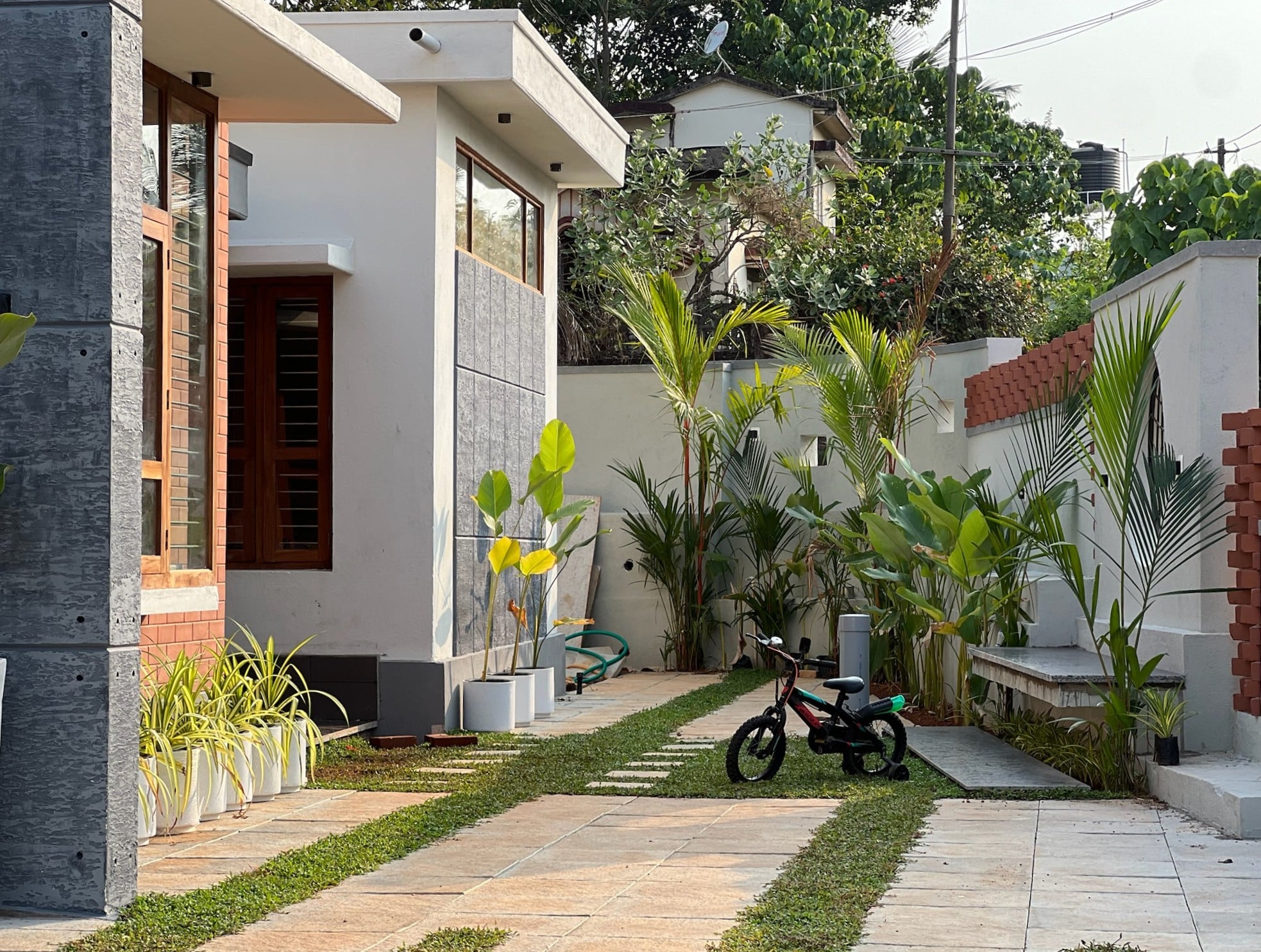 Linear House - Block 12